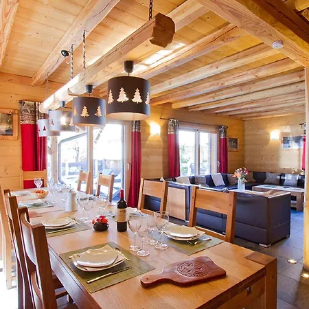 In With Private Pool Chalet *